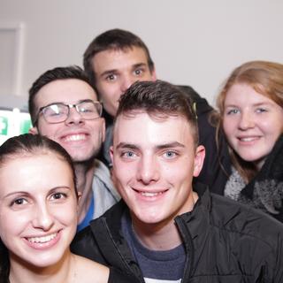 fetzn_fliegen_2015-10-17_01h47min10s.lacki.web.jpg